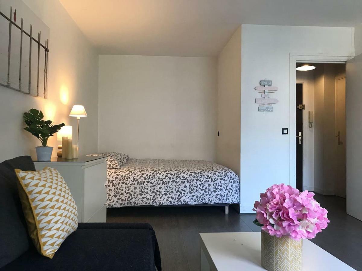 Lovely Flat Champs De Mars Eiffel パリ エクステリア 写真